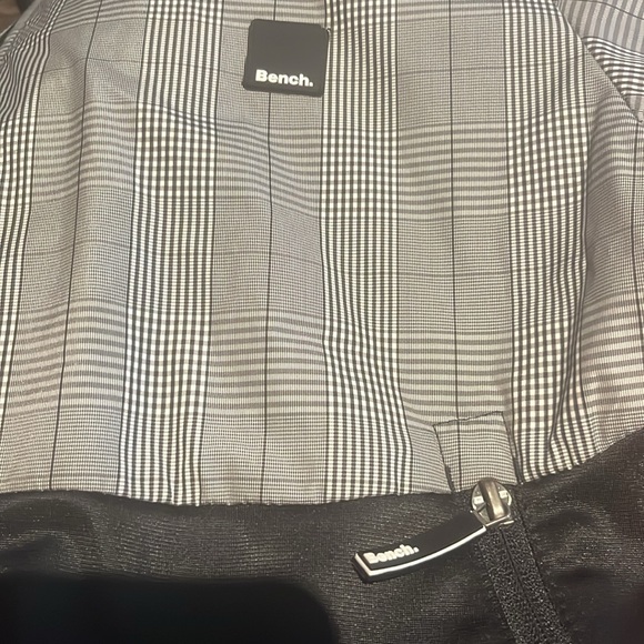 Bench zip up hooded jacket size Small - Picture 3 of 3